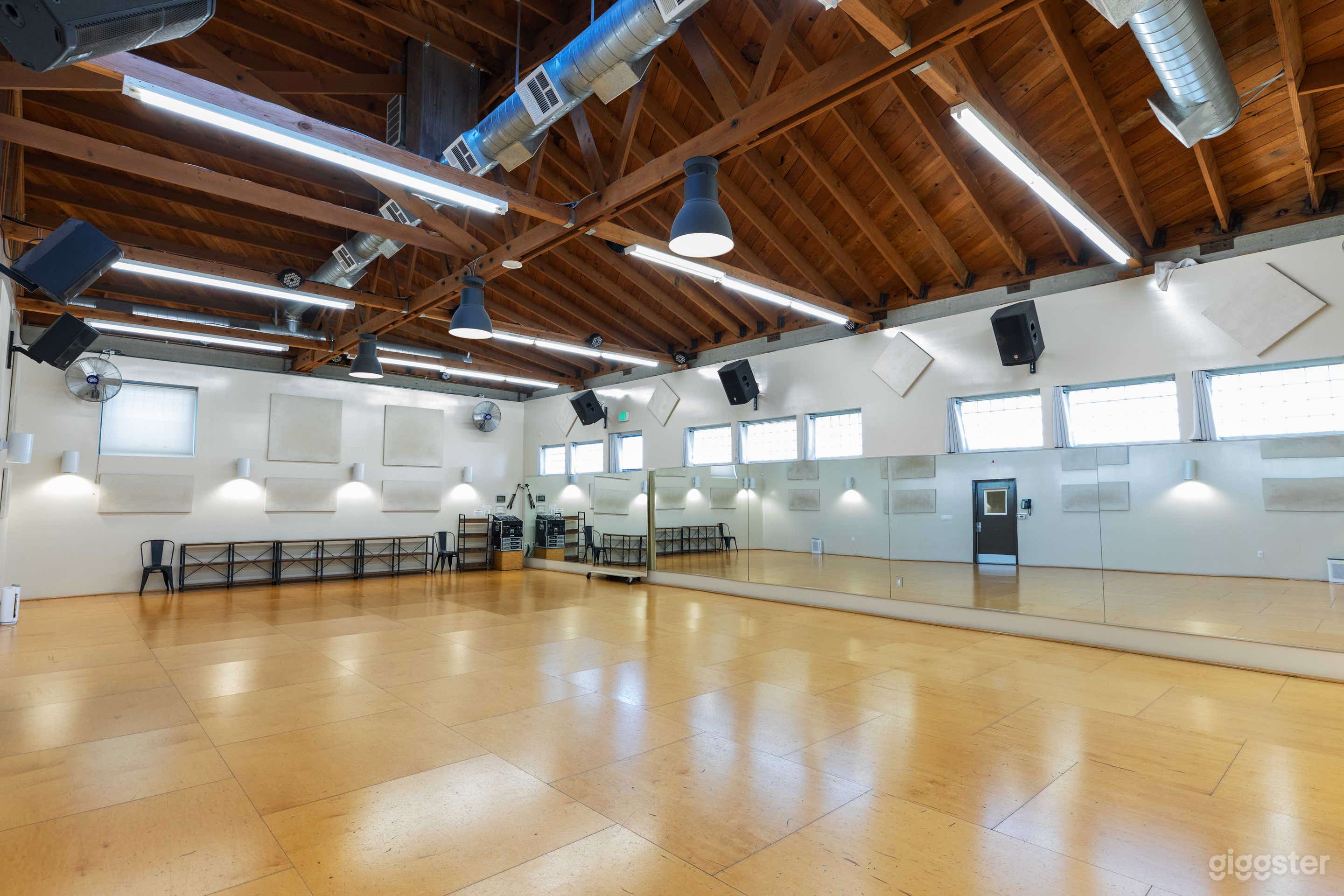 Dance Studio A for 50 People (Sprung Maple Floor) Photo 2