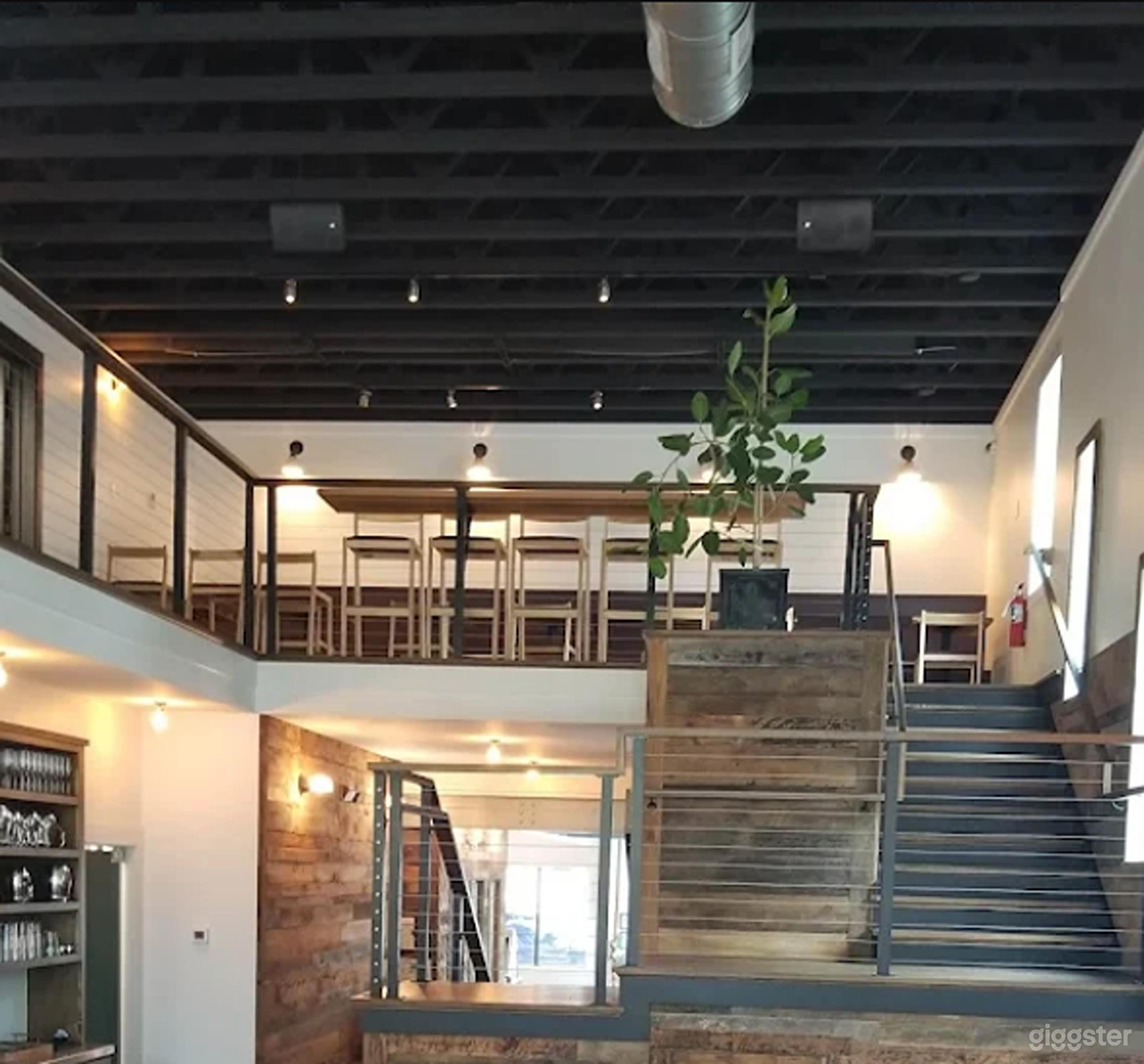 Mezzanine Floor Dining Area Photo 4