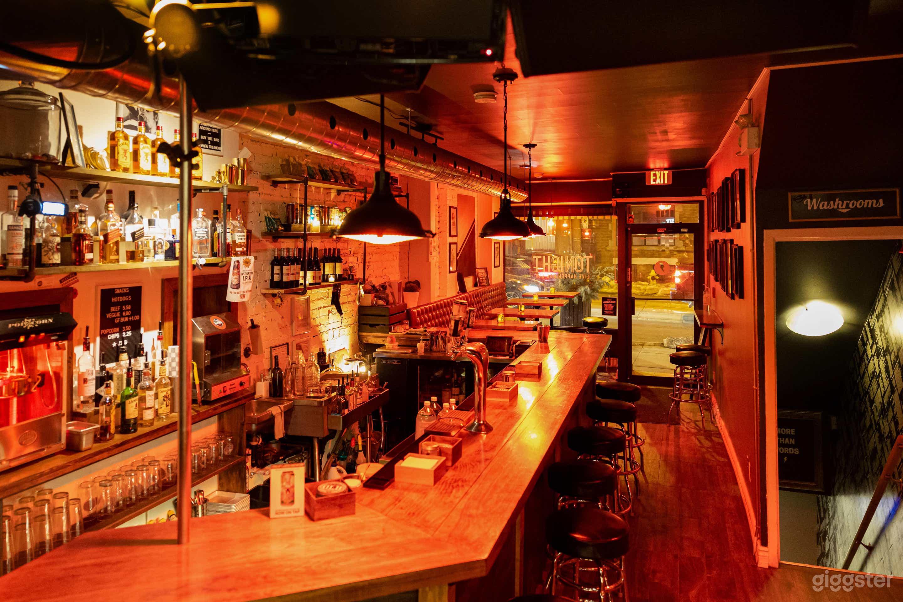 Dystopia Karaoke Room Photo 1