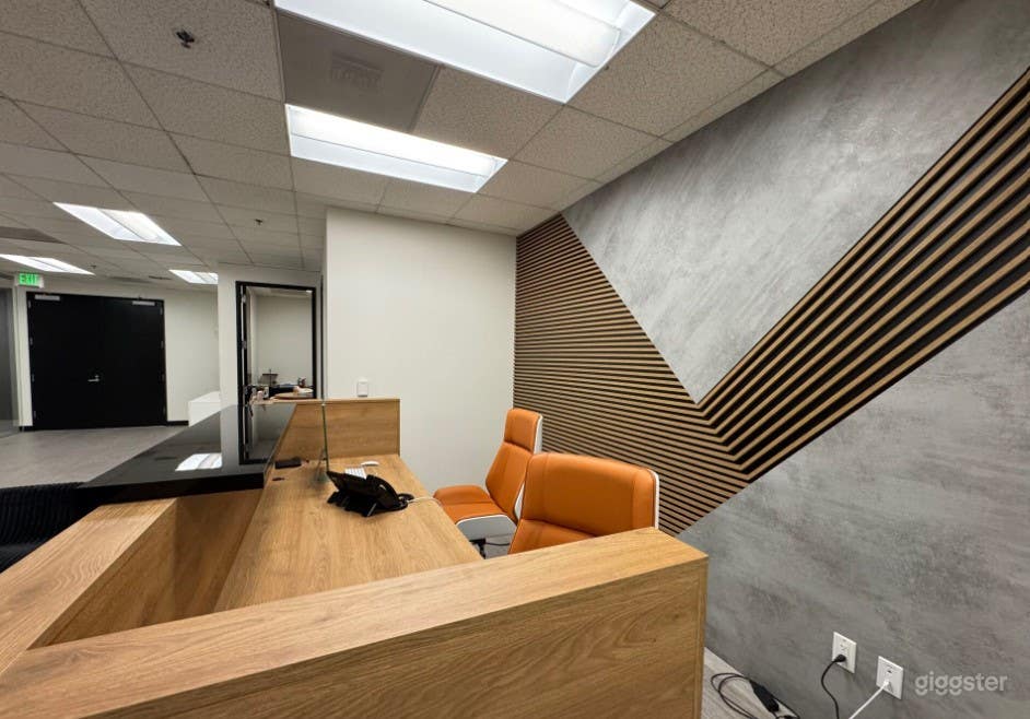 A Very Stylish Lobby Photo 3