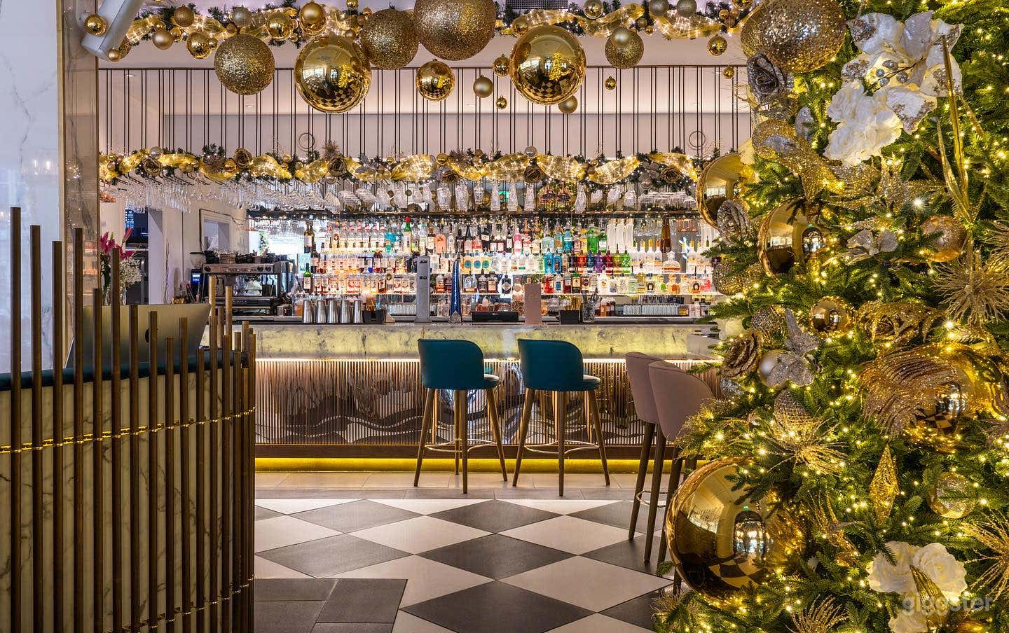 All In One Restaurant and Dining in Liverpool Photo 1