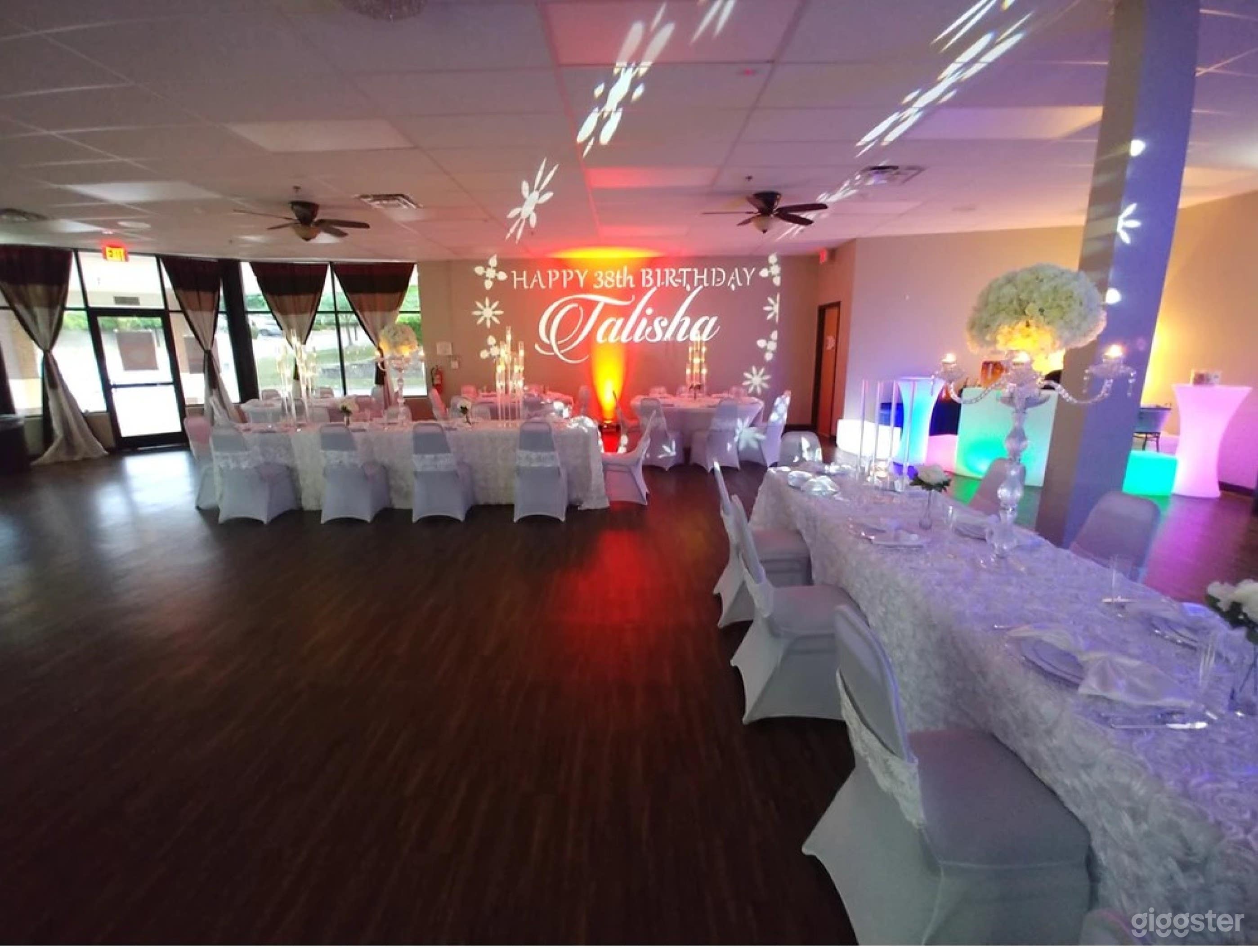 Main Conference Hall For 155 People Photo 2