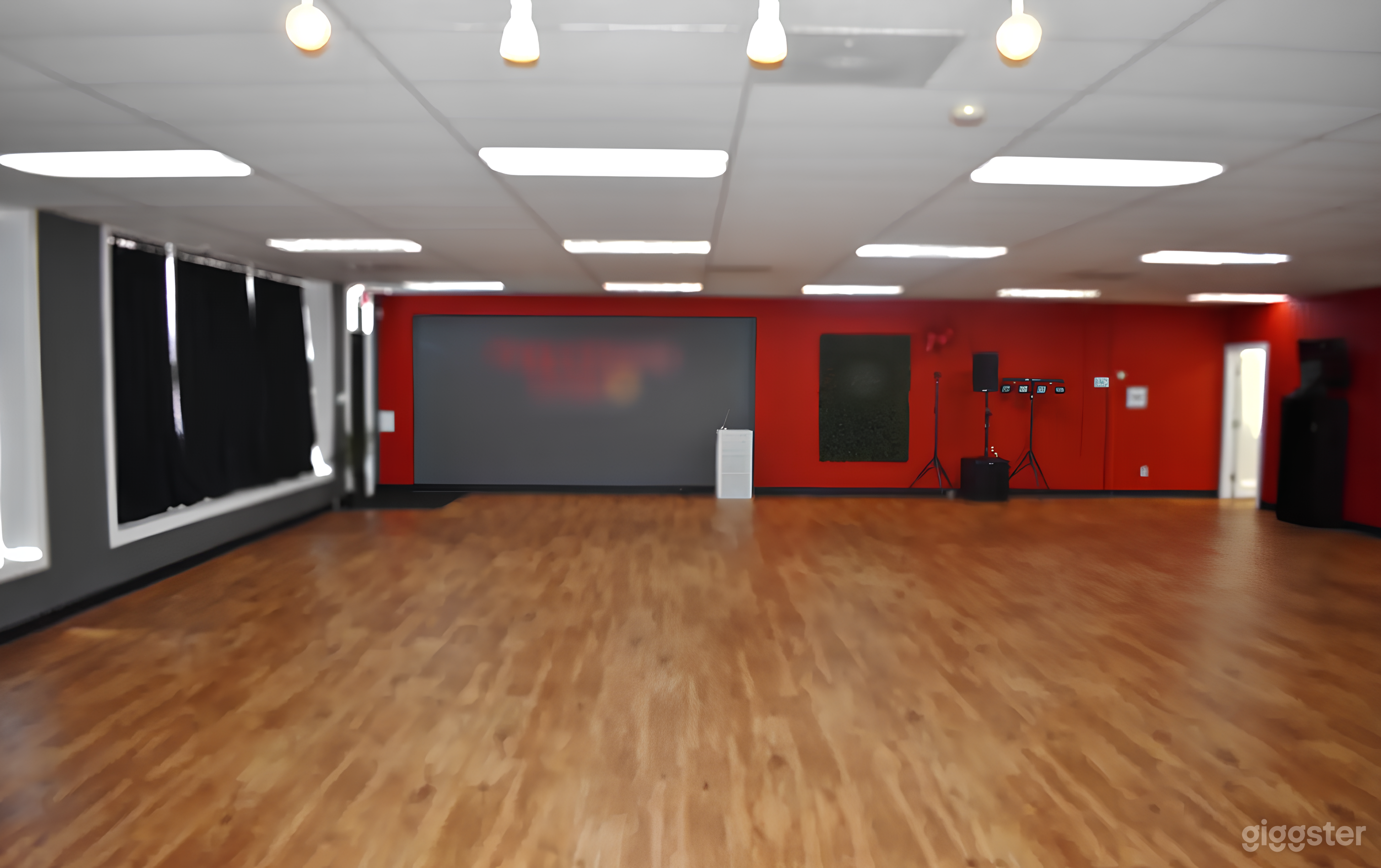 Dance Studio | Fitness, Rehearsals, Events, & More Photo 2
