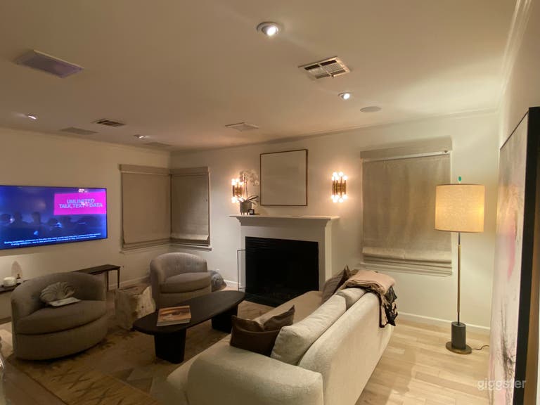  Mid-Century Eclectic in Santa Monica with Backyard 