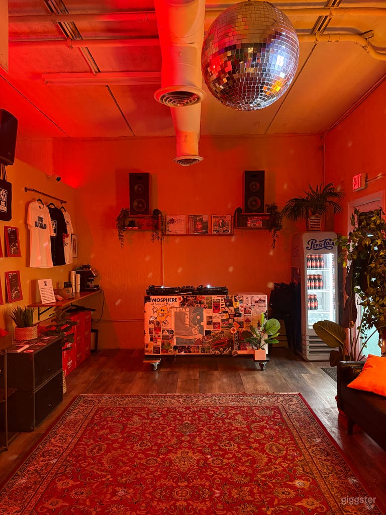  Record Shop & Creative Production Studio in Miami 