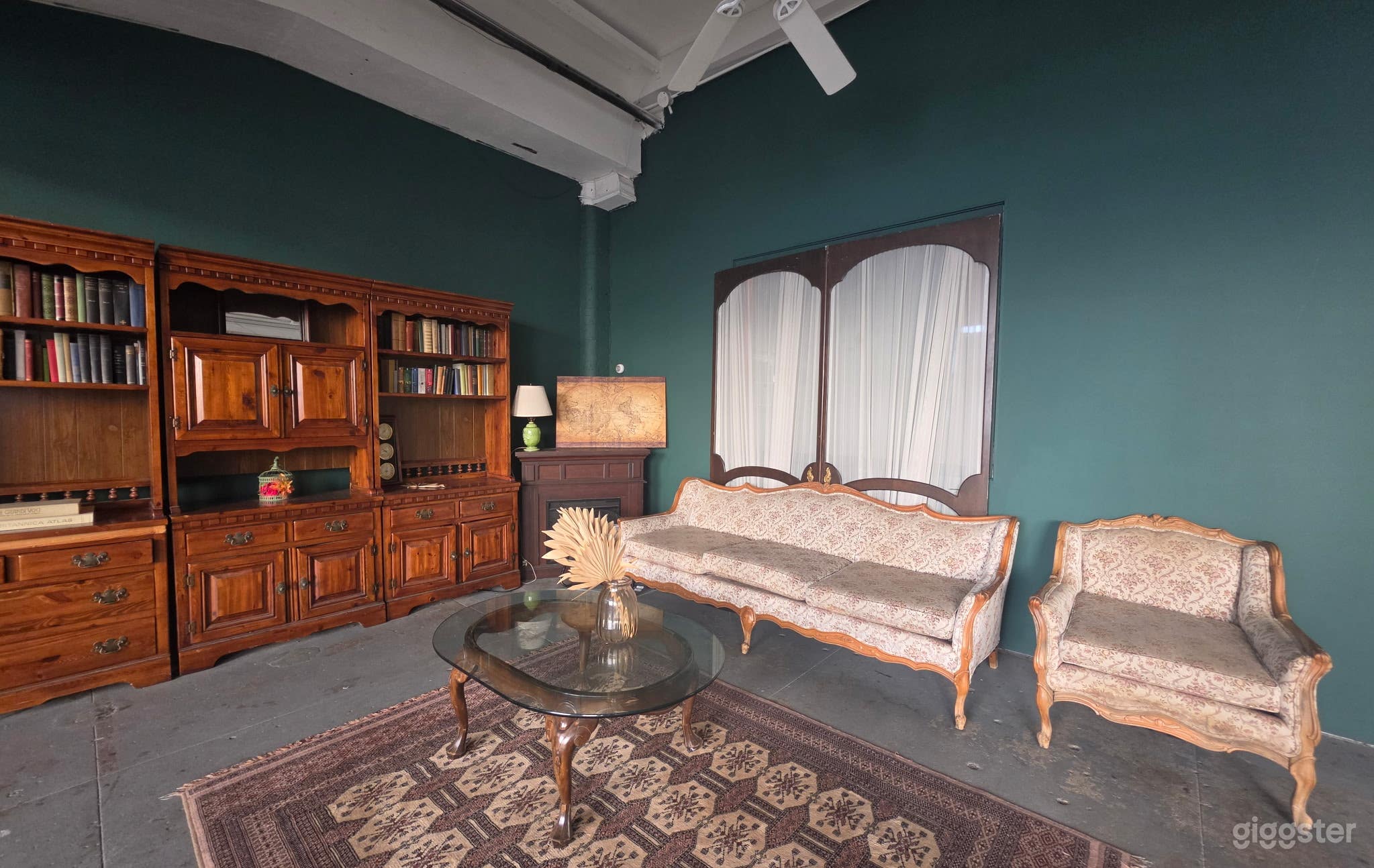  A Raw, Industrial Loft Photo 1