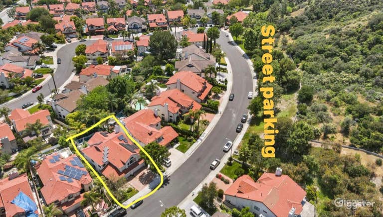  Beautifully Landscape with Pool and Hot Tub 
