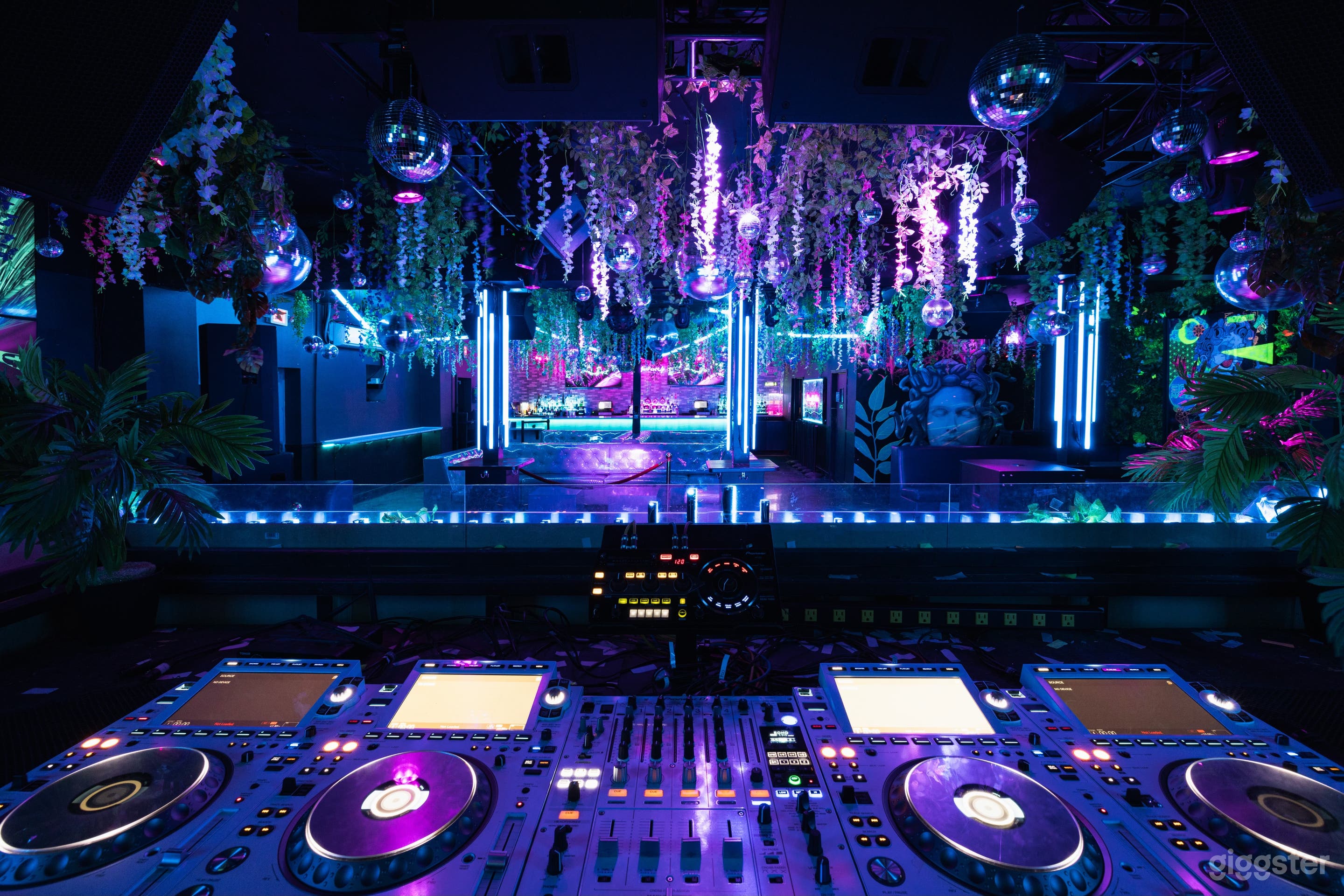 Nightclub Venue  Photo 4