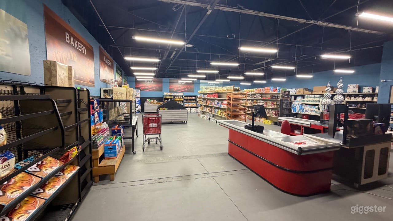 Huge Realistic Grocery Store Set for Filming Photo 3