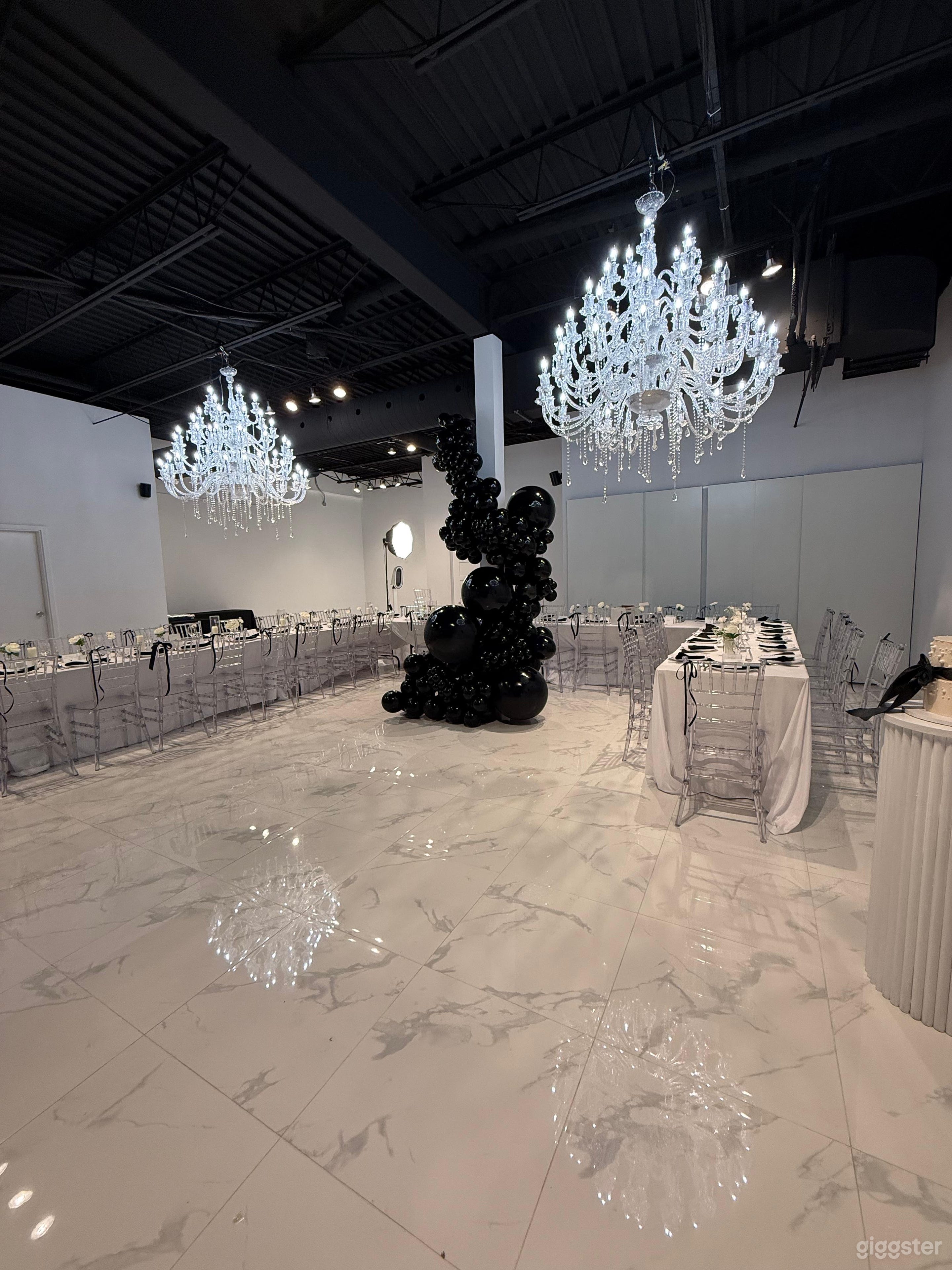 Modern 2,100 Sq Ft Event Space | Up to 100 Guests Photo 1