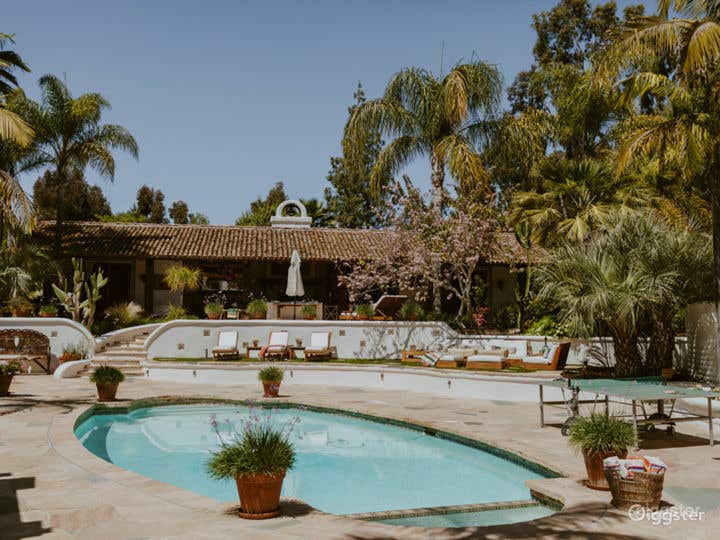 Old world hacienda pool &amp; pool courtyard Photo 2