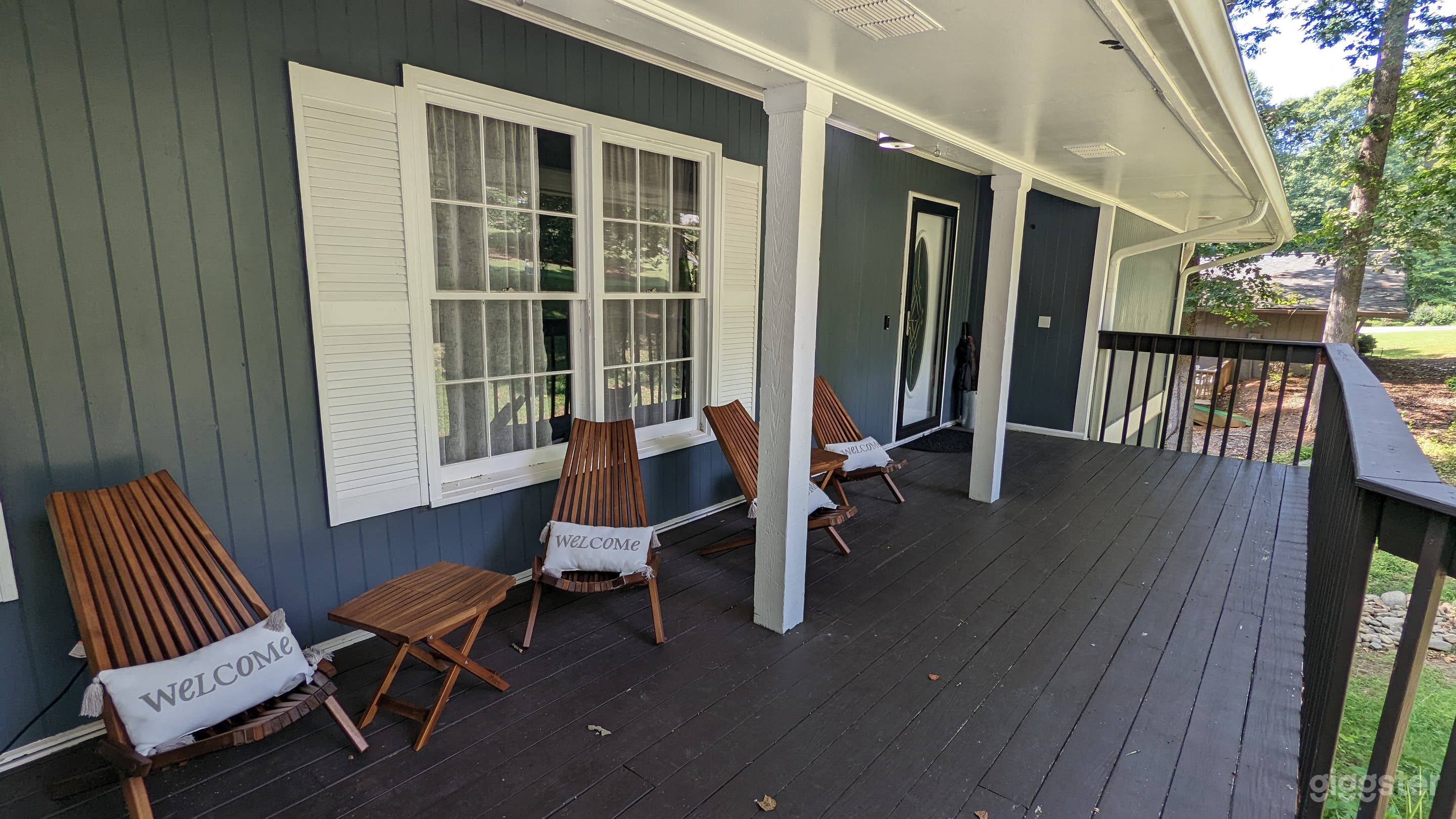 Colony Bungalow Photo 1