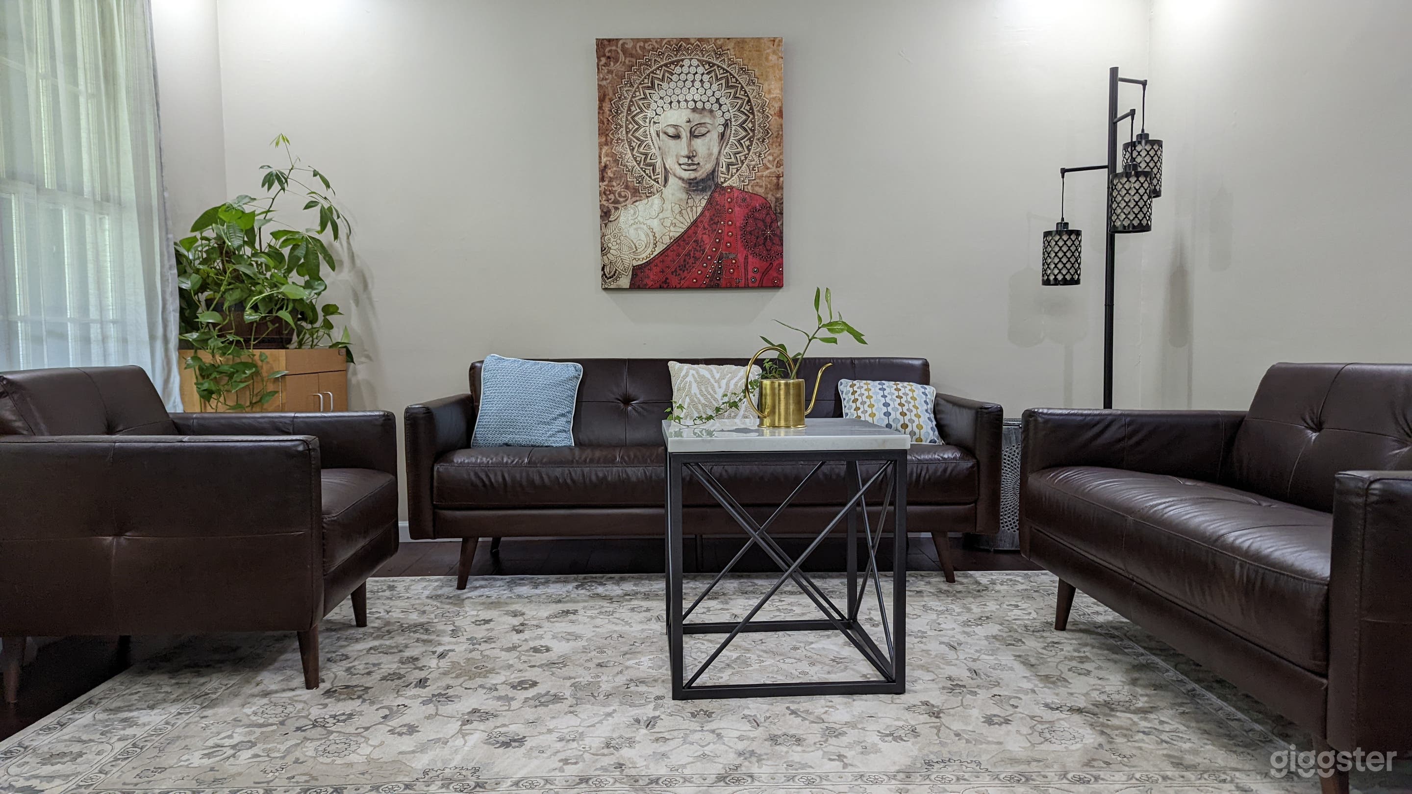 Colony Bungalow Photo 2