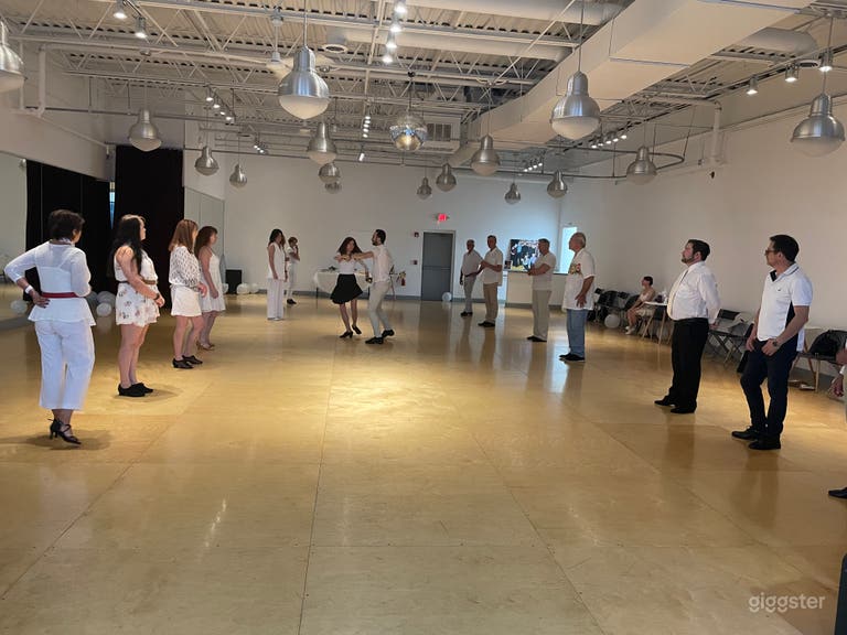  Espacio para fiestas en estudio de baile Naperville 