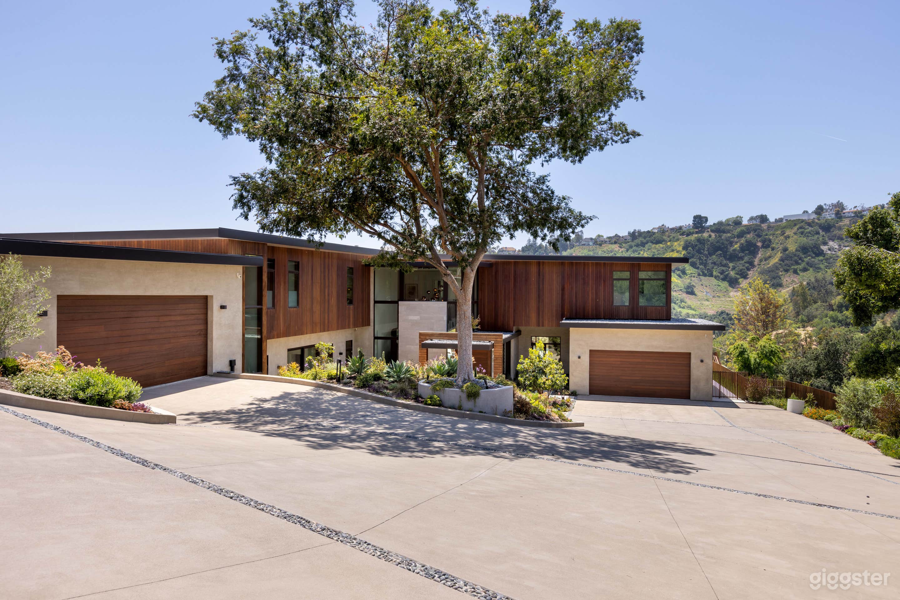 Modern No.2930 Photo 3