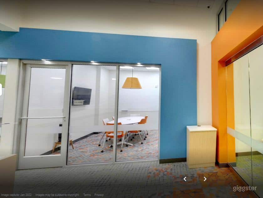 Library's study room 3 in Jones creek branch Photo 1