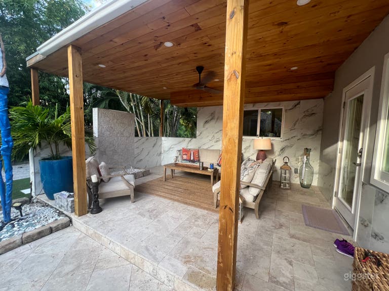  Astonishing Artist Resort in Delray Beach, FL 