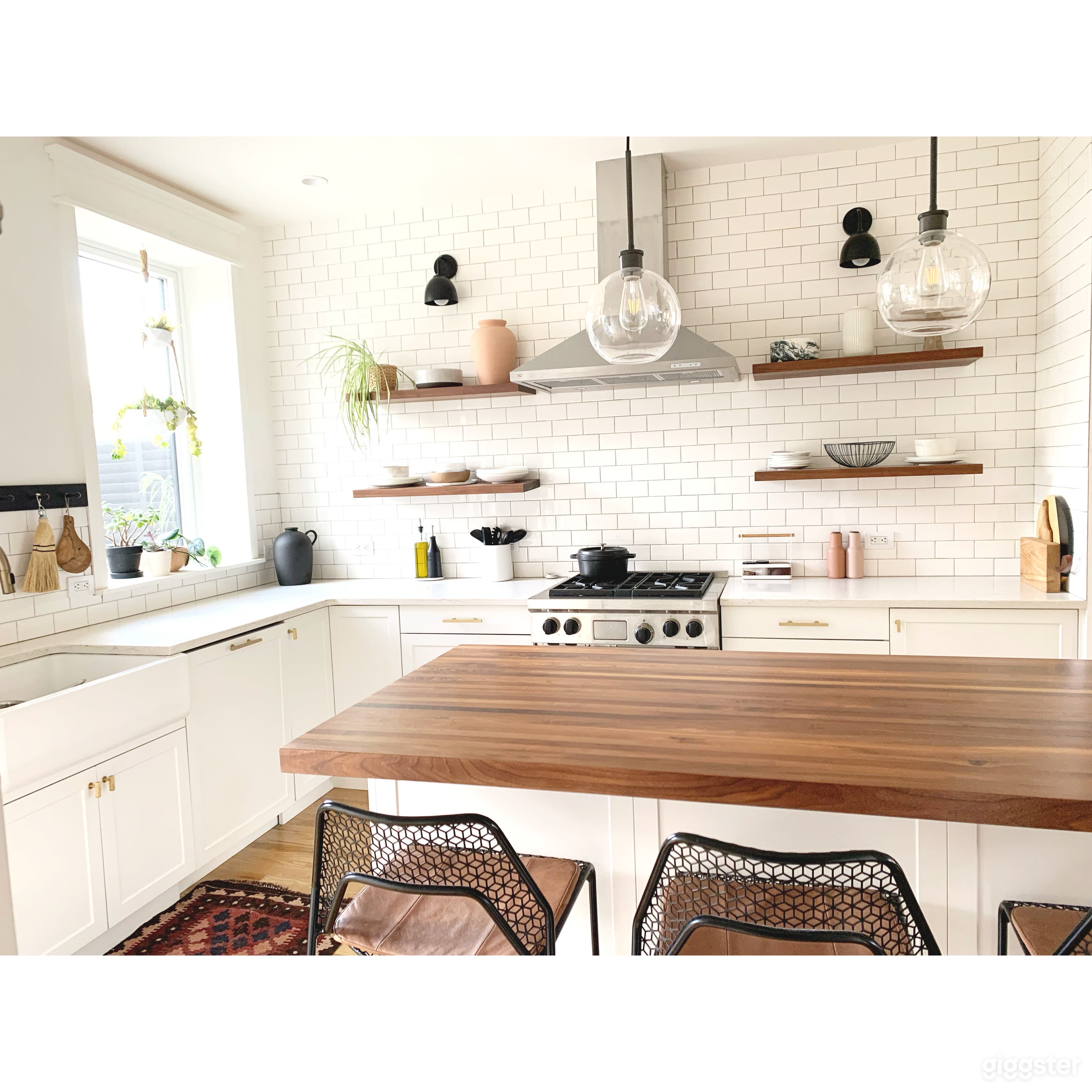 Bright + Airy Scandi/Modern Trad Brooklyn Townhome Photo 1