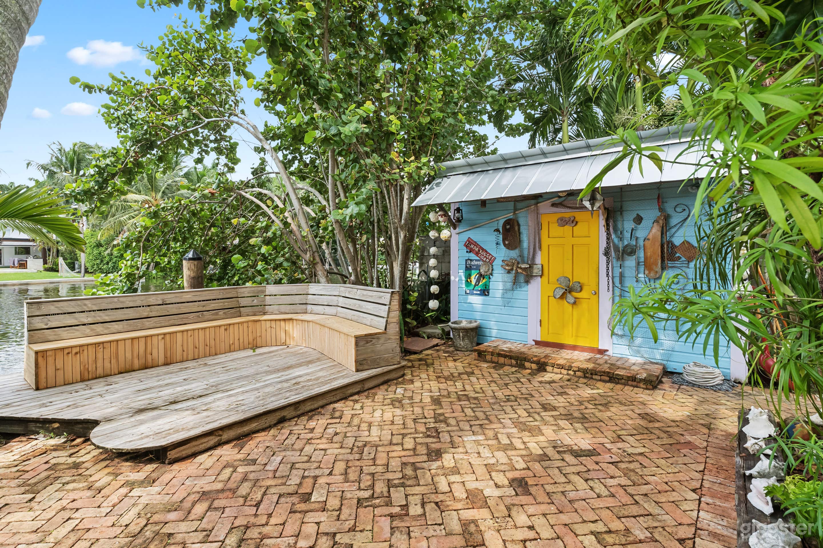 Miami Waterfront Home on Biscayne Bay Photo 3
