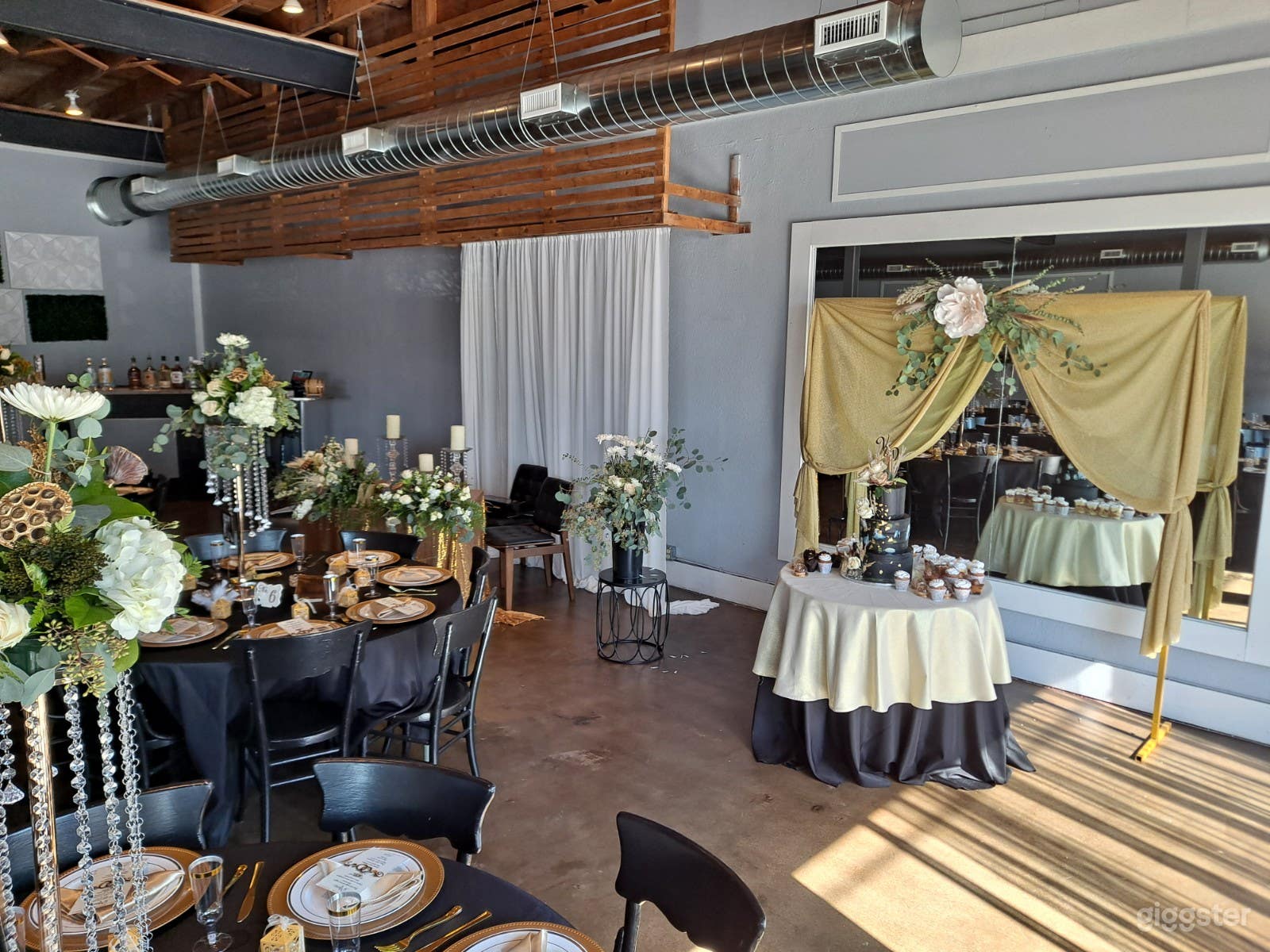 Vintage, Yet Classic Charm Photo 3