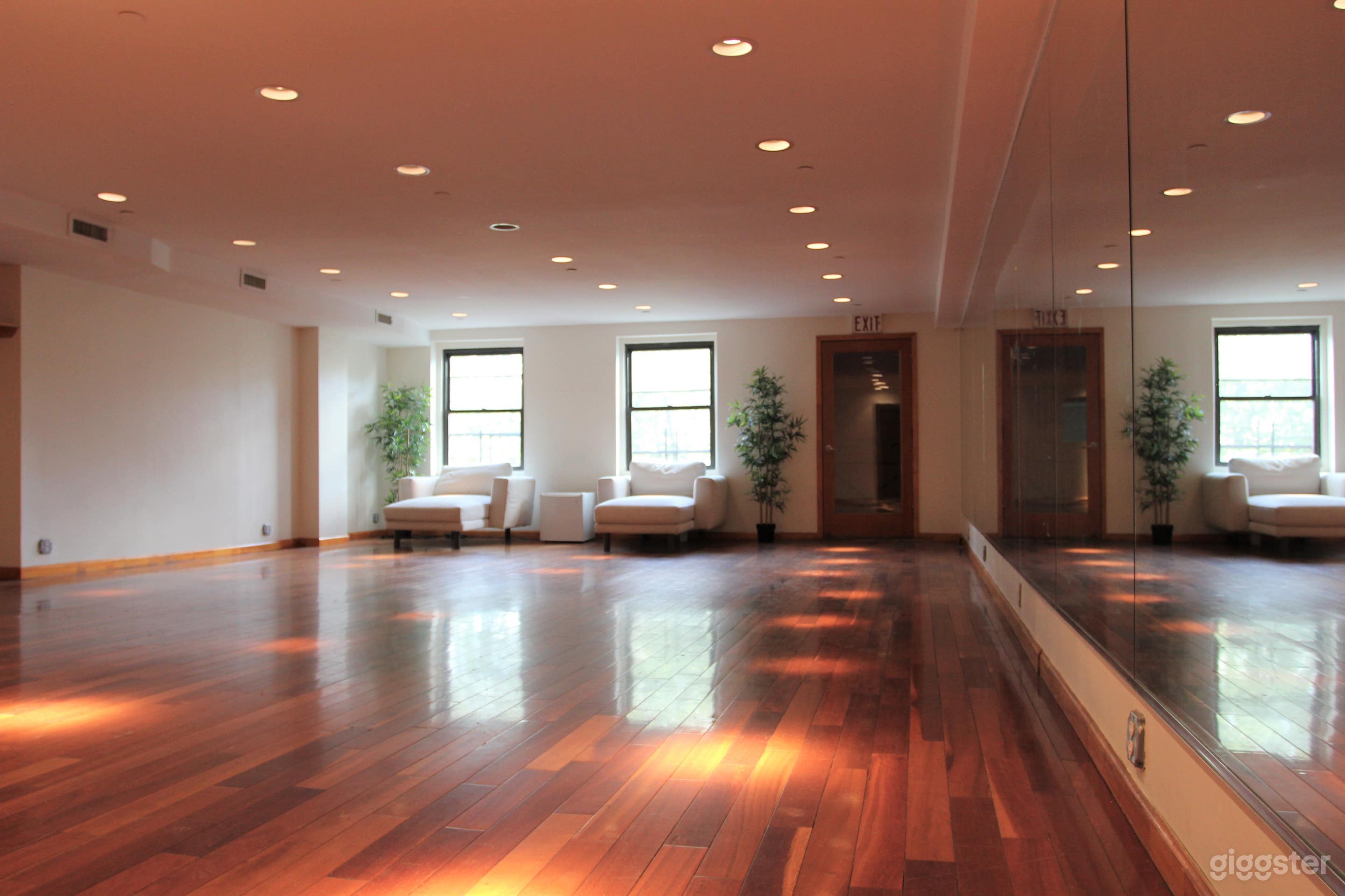 LES Dance/Rehearsal Studio with Natural Light Photo 1