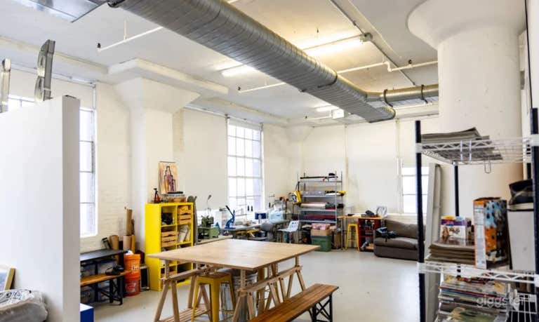  Natural Sun Light Artist Loft 