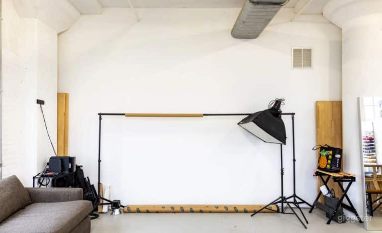  Natural Sun Light Artist Loft 