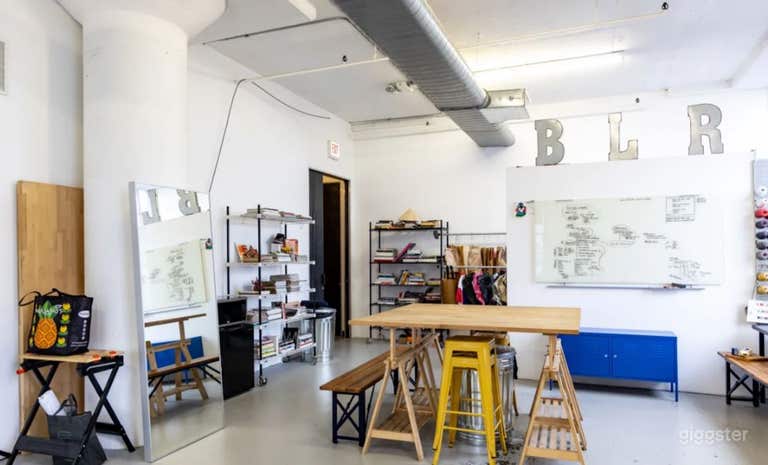  Natural Sun Light Artist Loft 