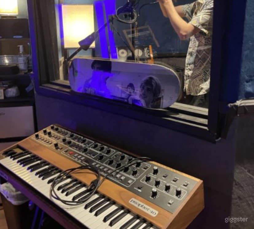 State-of-the-art Recording Studio in Las Angeles Photo 3