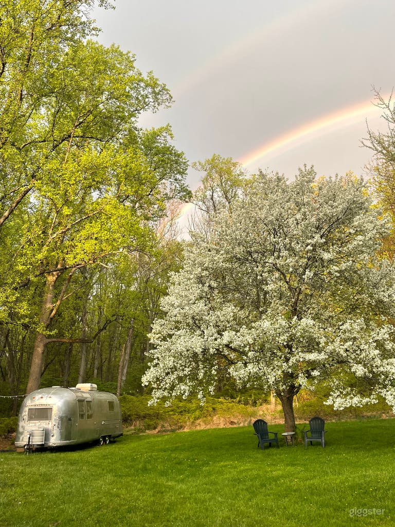  Airstream Elegance: Elevate Your Private Events 