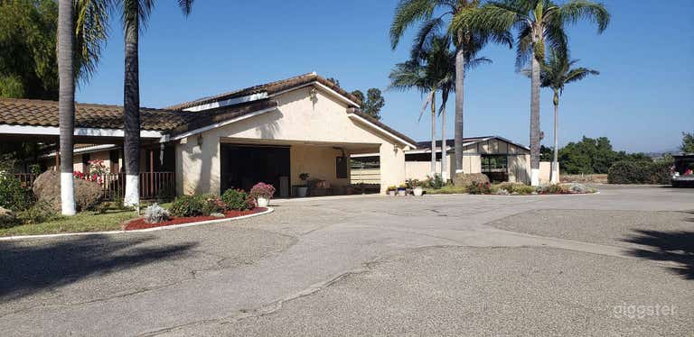  Scenic Horse Ranch & Animal & Hobby Farm in Moorpark 