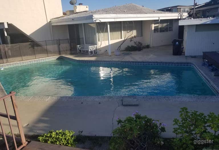  Pool with Amazing View of Los Angeles 