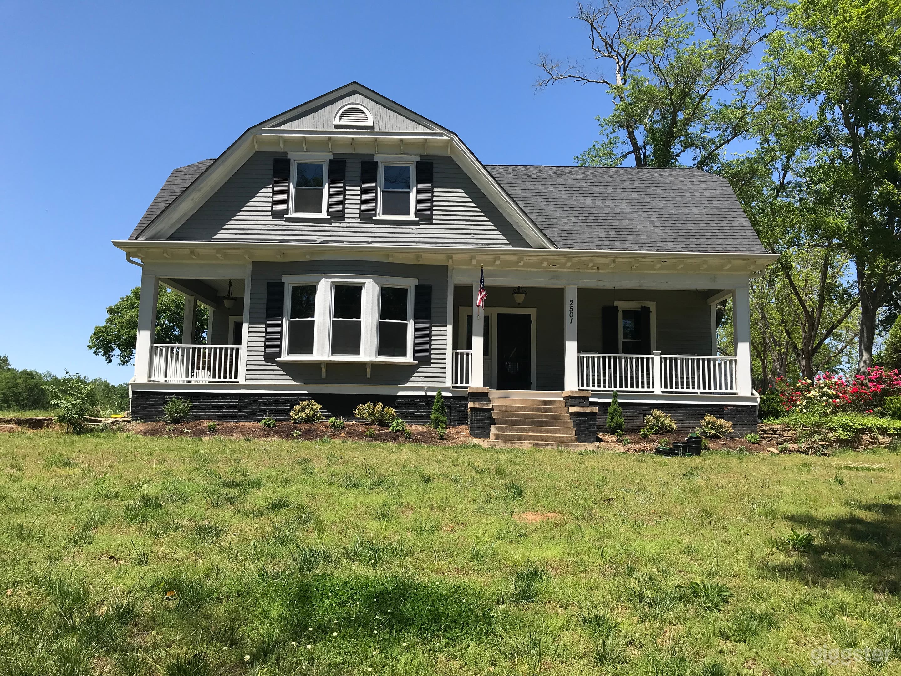 Large 1920s Farmhouse Photo 3