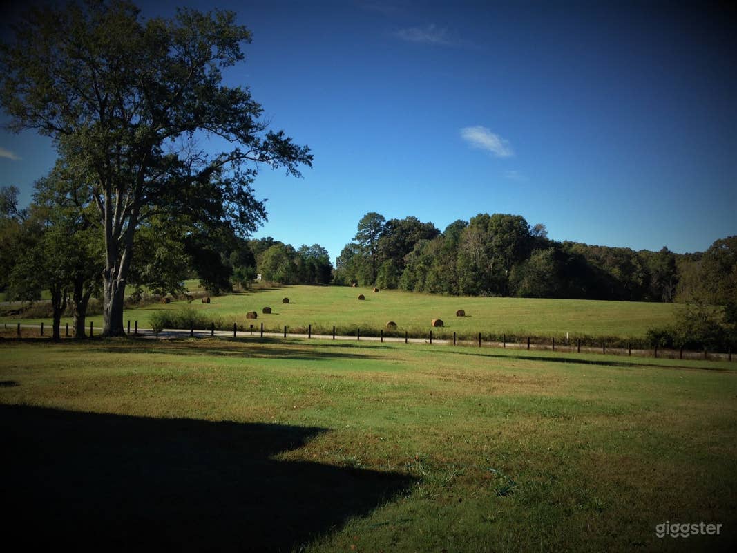 Large 1920s Farmhouse Photo 1