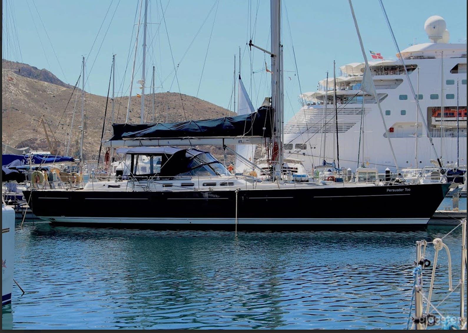 Luxurious, 57 ft Sailing Sloop Photo 4