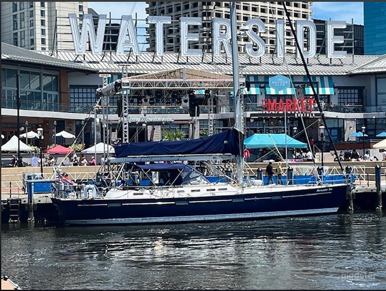  Luxurious, 57 ft Sailing Sloop 
