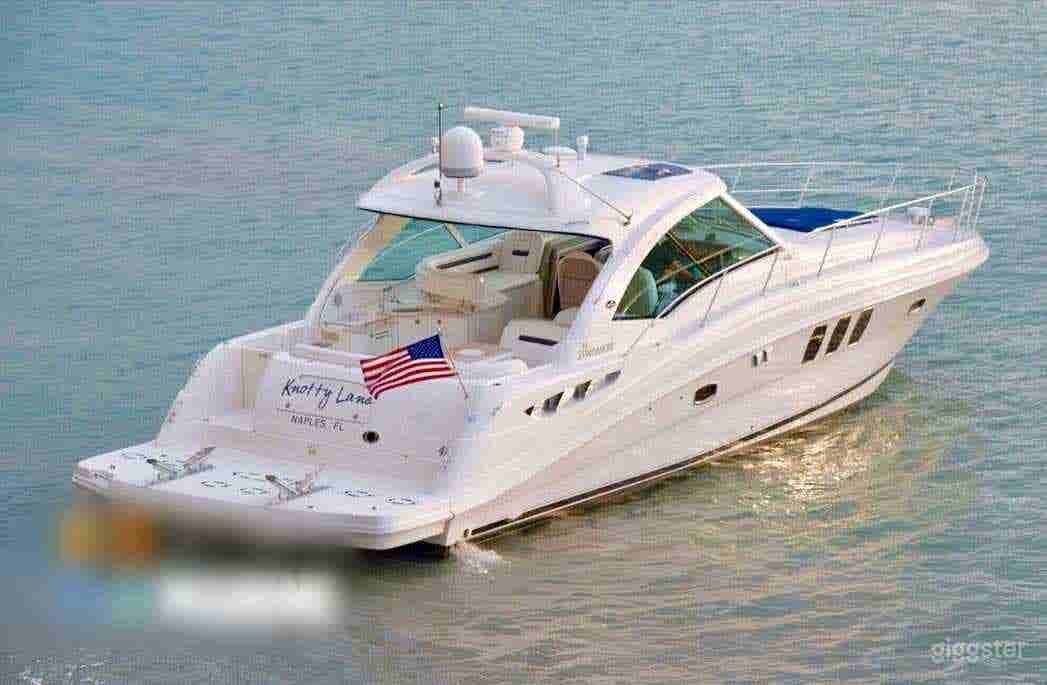SEARAY 52 SUNDANCER Yacht Photo 2