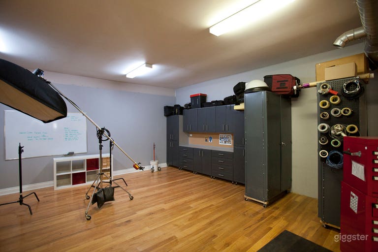  Unique Photography Studio In Leaside 