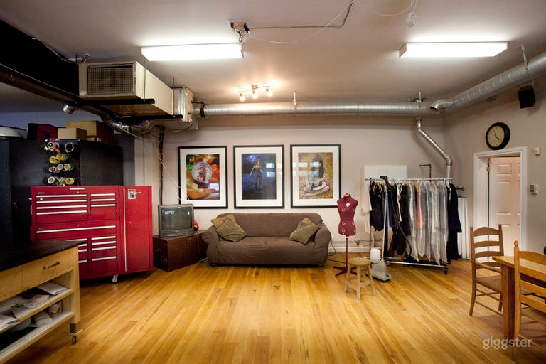  Unique Photography Studio In Leaside 