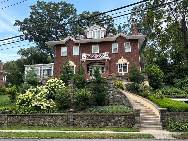  Colonial Historique à Pelham NY 