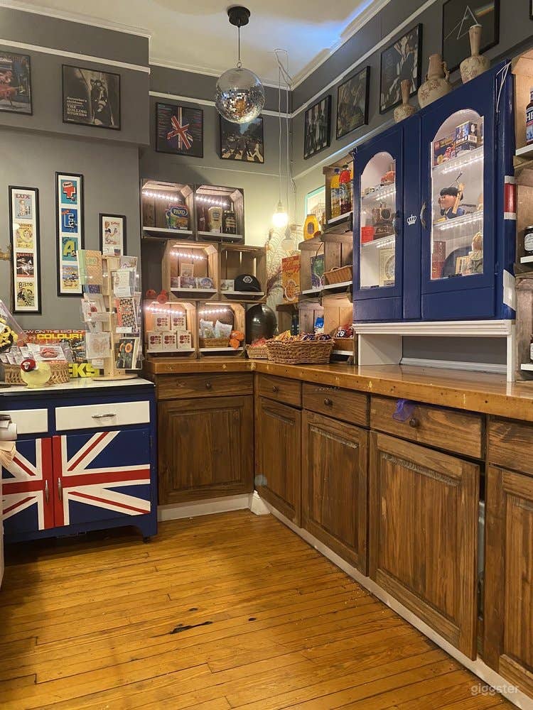  Tea House with Modern and Casual Feel 