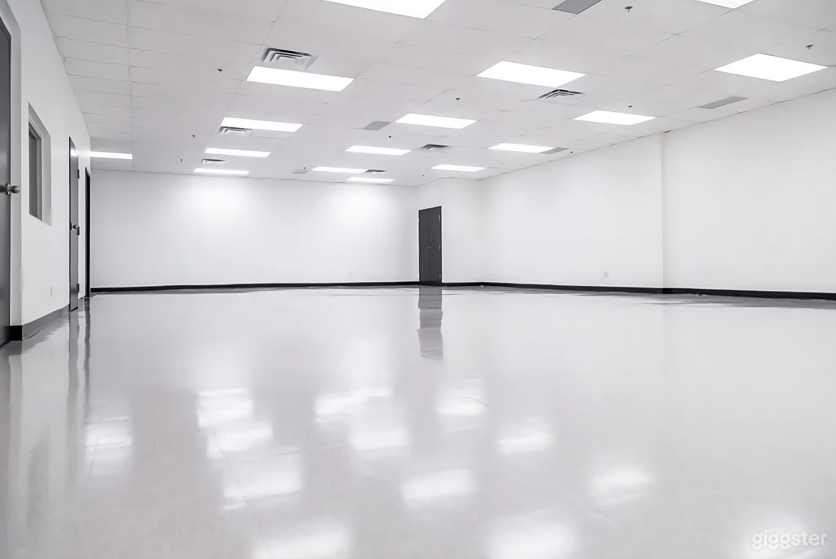 Modern Creative Event Space Photo 2