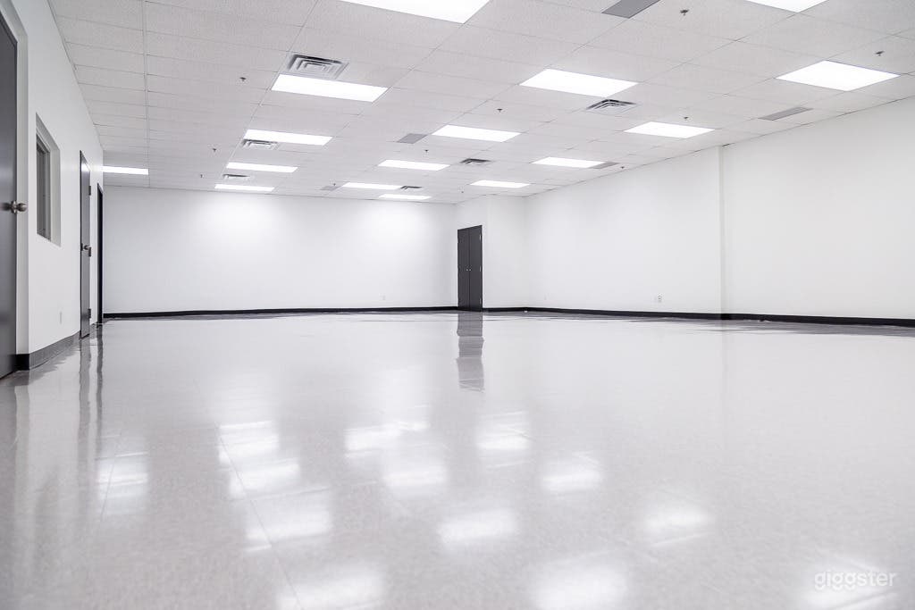 Modern Creative Event Space Photo 3