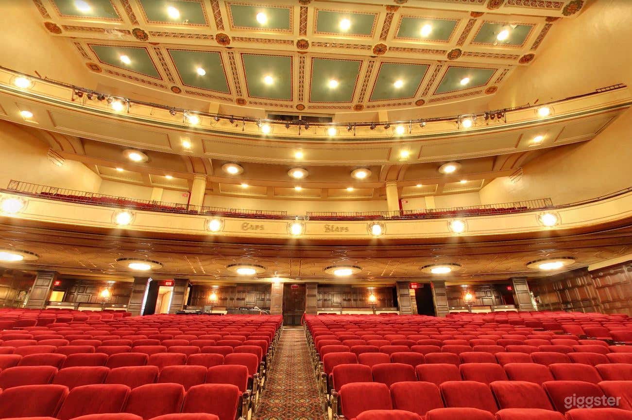 MAIN HALL &amp; LOBBY Photo 2