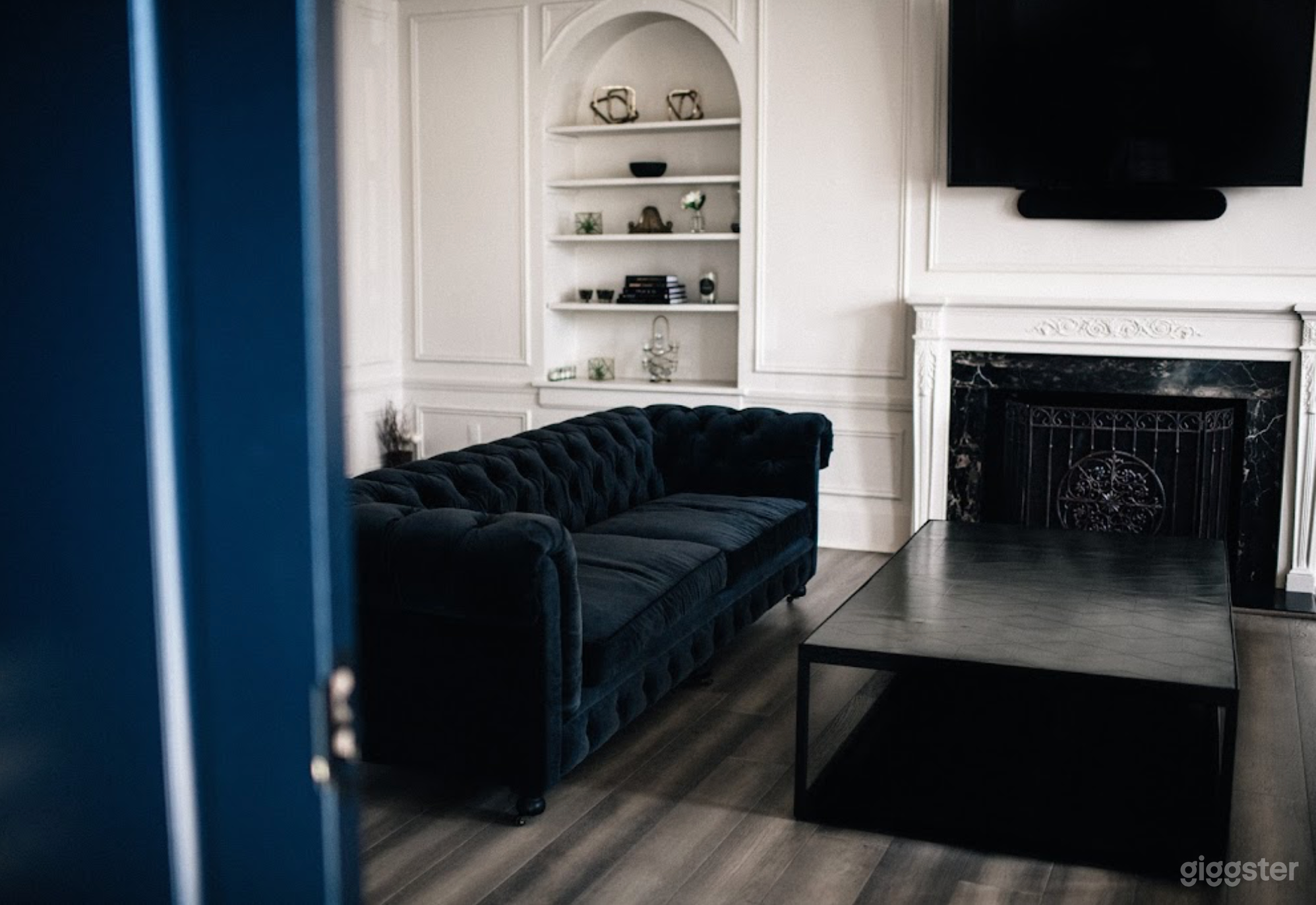 Blue and White themed Executive Lounge Room Bar in Birmingham Photo 3