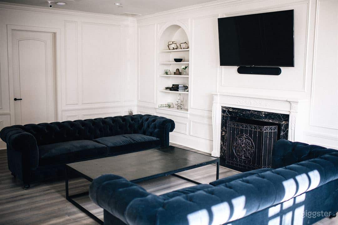 Blue and White themed Executive Lounge Room Bar in Birmingham Photo 1