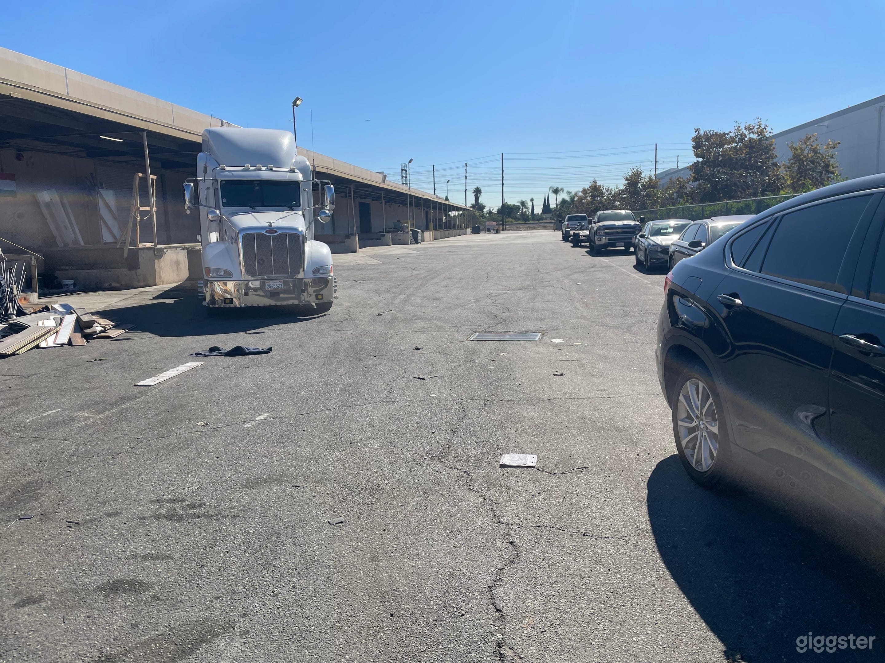 Huge runway , parking , ground, warehouse Photo 1