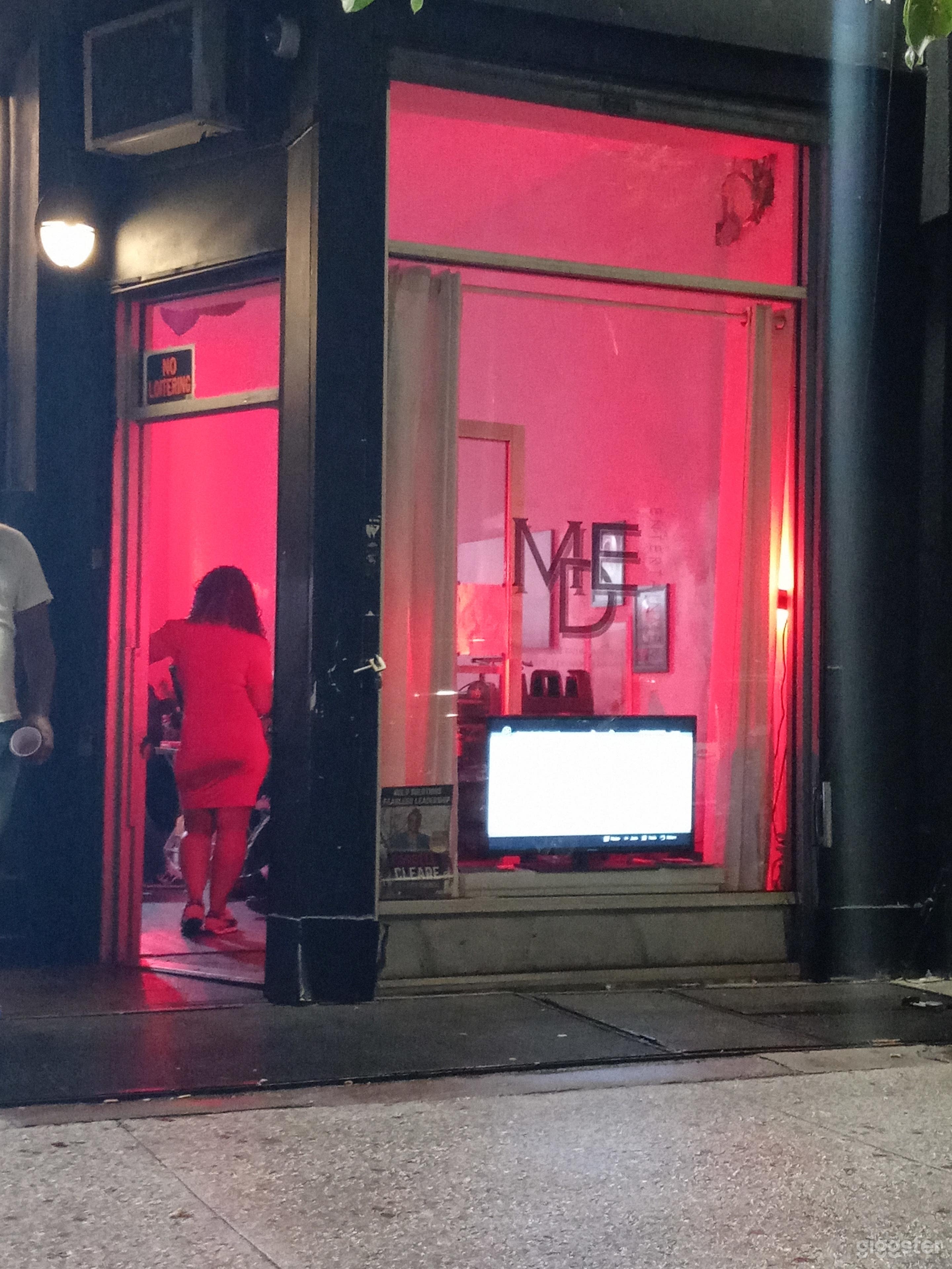 MELODREAM ENTERTAINMENT STORE FRONT Photo 2