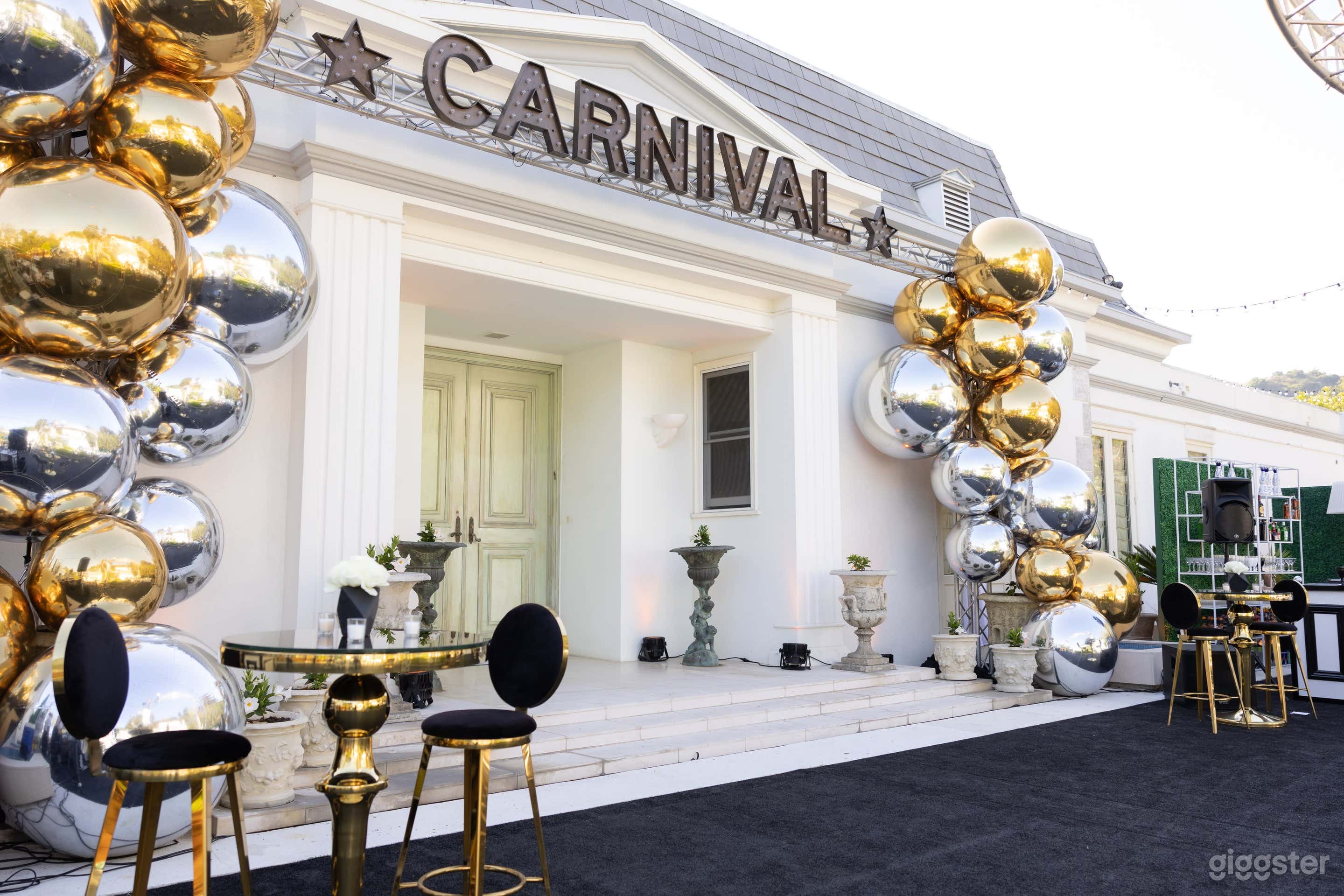 Beverly Hills Mansion with Breathtaking Views! Photo 3