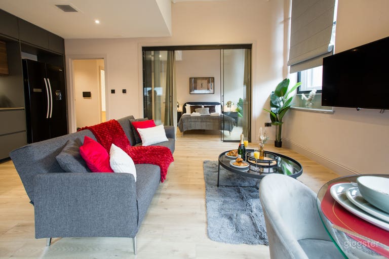  2 Bed 2 Bath | Retro-Modern Apartment with High Ceilings 